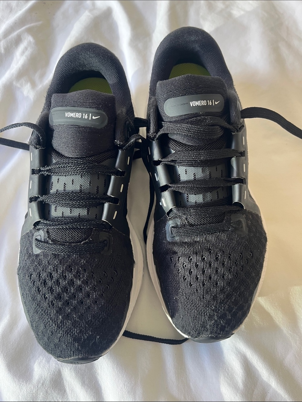 Nike Vomero 16 Running Shoes